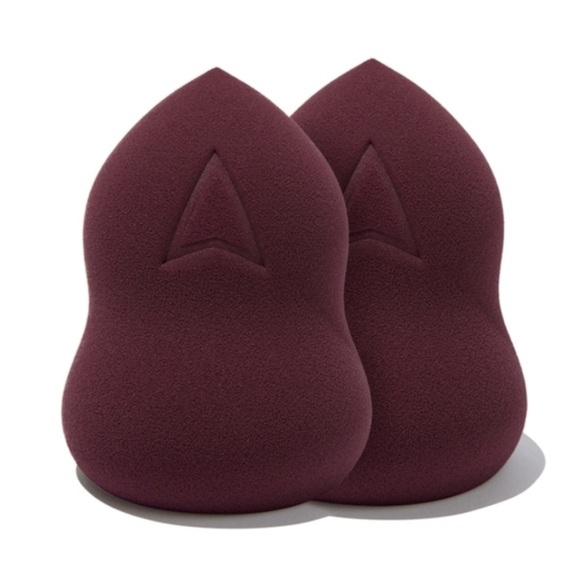 🌸 WANDER BEAUTY - Good To Go Beauty Sponge Ornament 🌸 - Picture 3 of 6